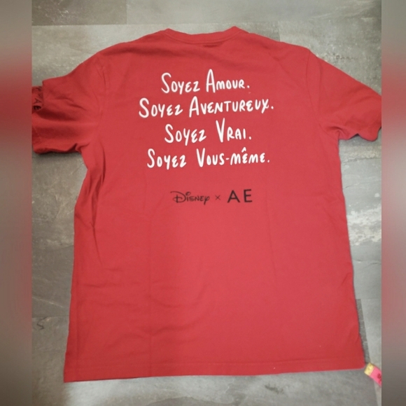 American Eagle X Disney. Red T-Shirt with Mickey Mouse Fireworks Design. M. - Picture 8 of 8